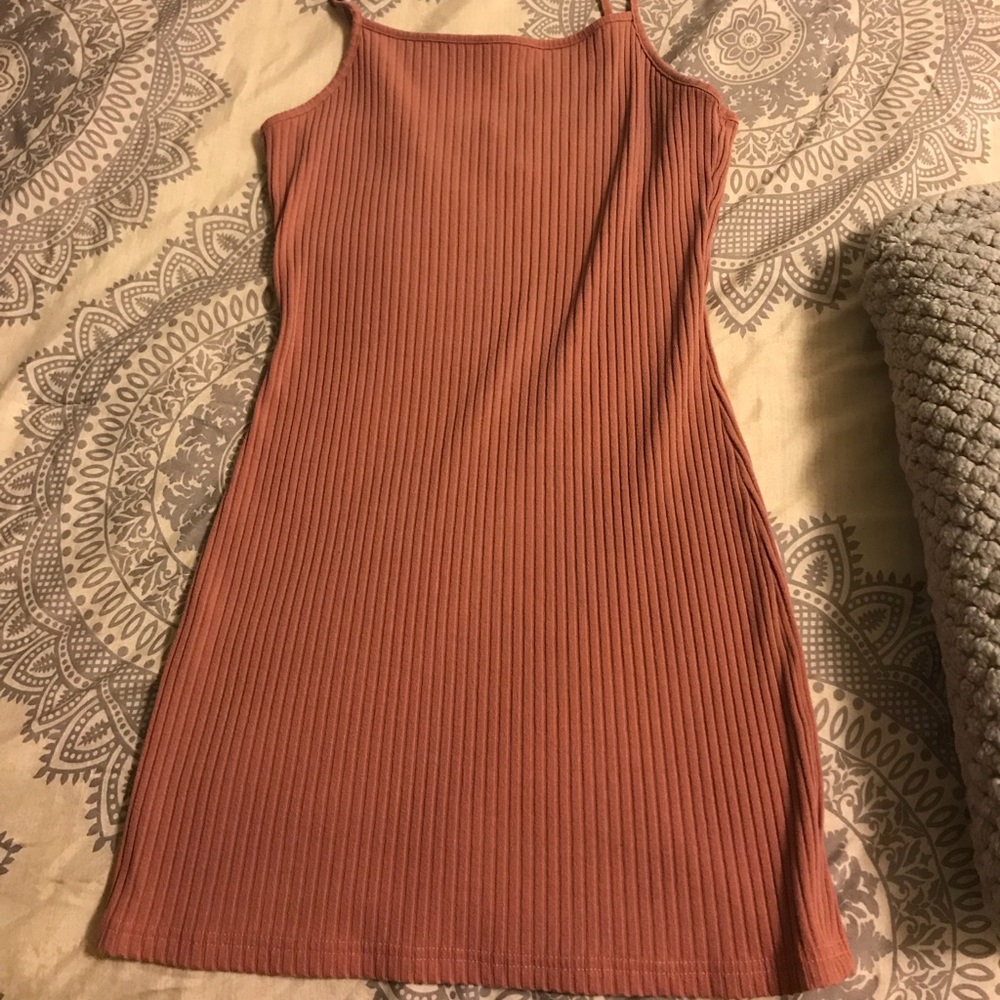 Casual pink dress